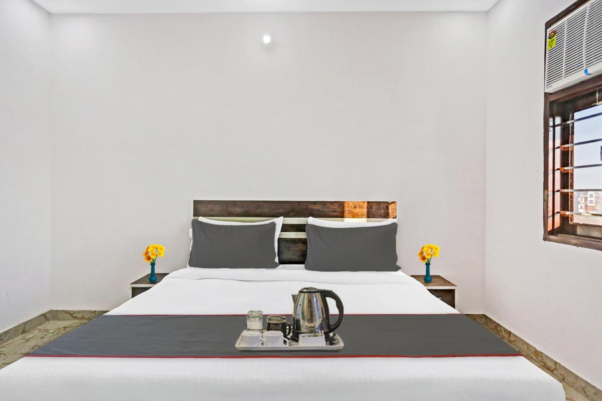 Hotel Collection O The Royal Fern Farrukhnagar Exteriér fotografie